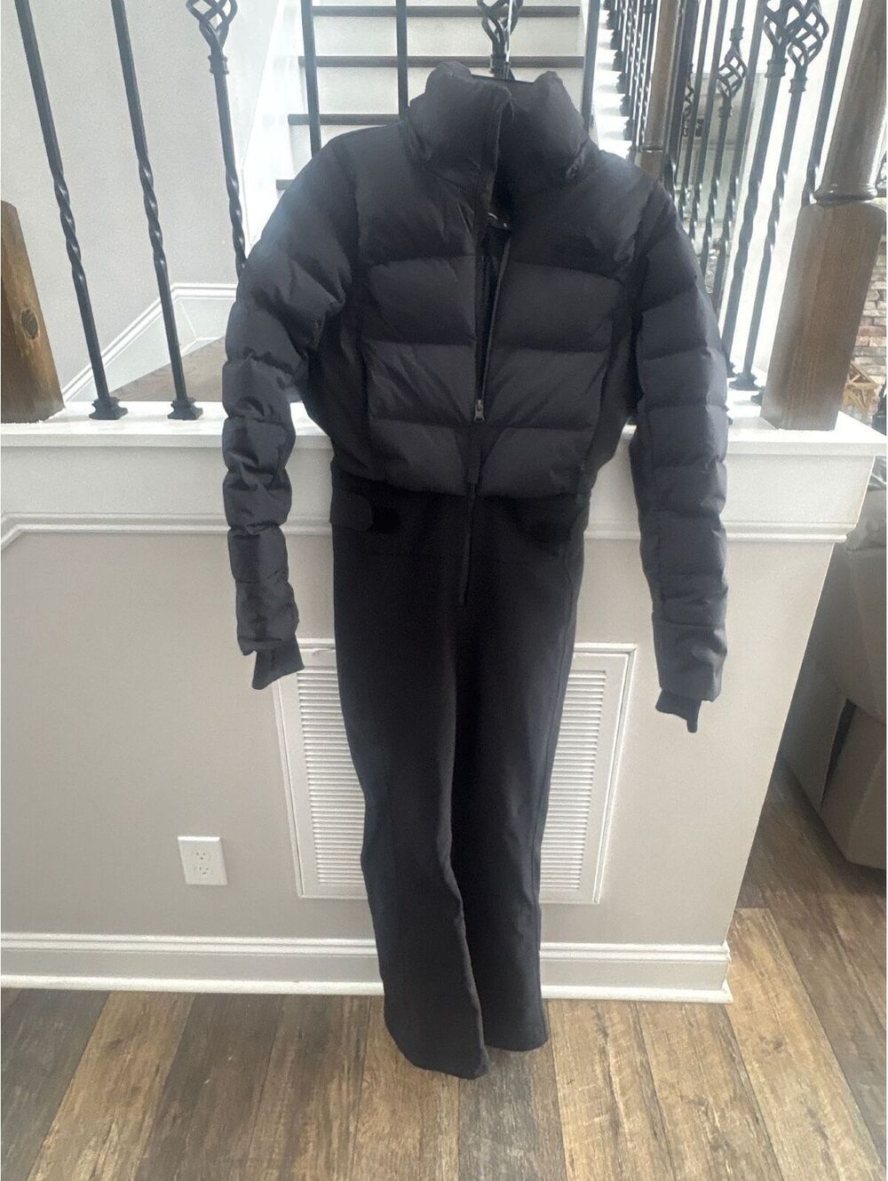 New The North Face Women's Black Puffer Ski Snow Suit - Size Small